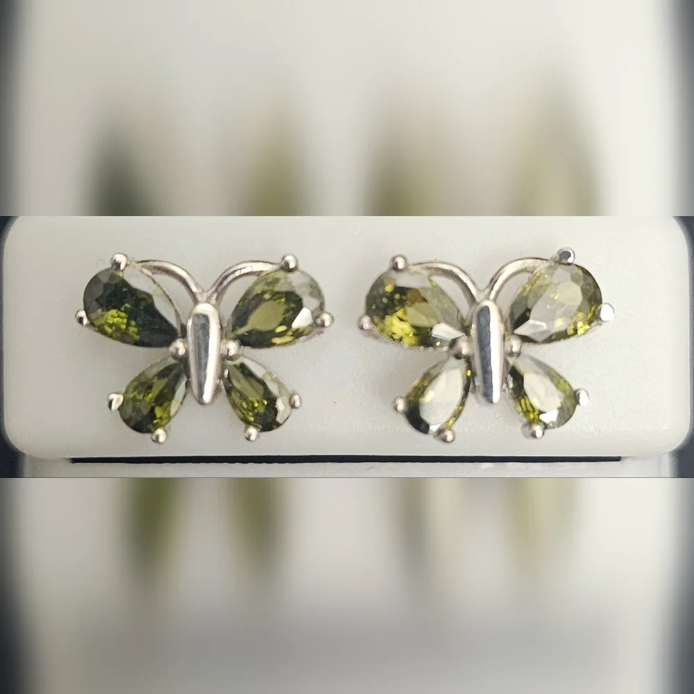 925 Sterling Silver Green Gem Stones Butterfly/ Dragonfly Post Back Earrings NEW